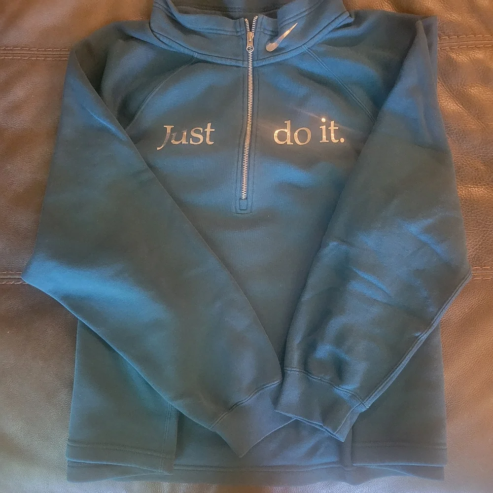 NWOT Nike Half Zip 'Just Do It' Pullover - Picture 2 of 11